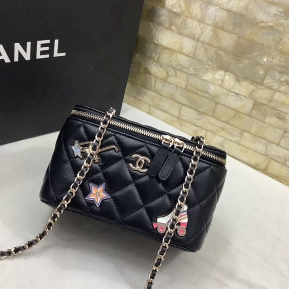 Chanel Cosmetic Bags - Click Image to Close